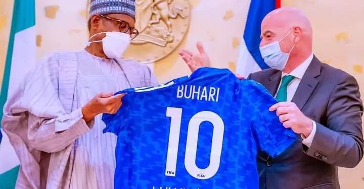 FIFA president presents No. 10 Jersey to Buhari