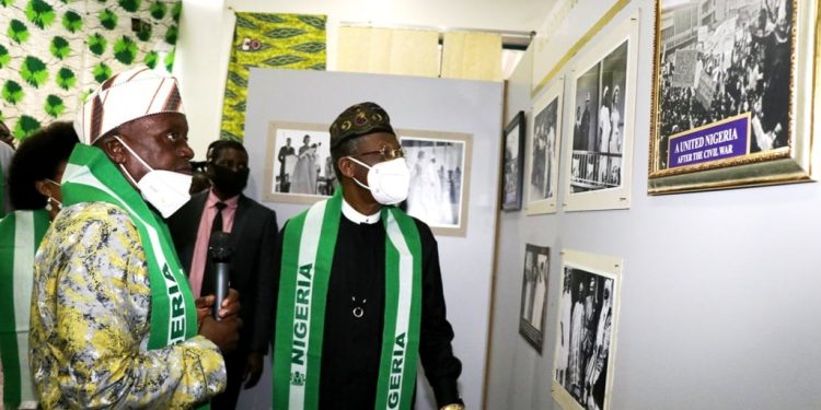 Nigeria At 60: Lai Unveils Photo Exhibition.