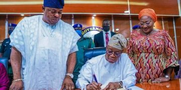 Oyetola Signs VAP Bill Into LAw