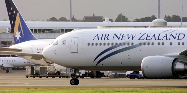 New Zealand tightens travel rules