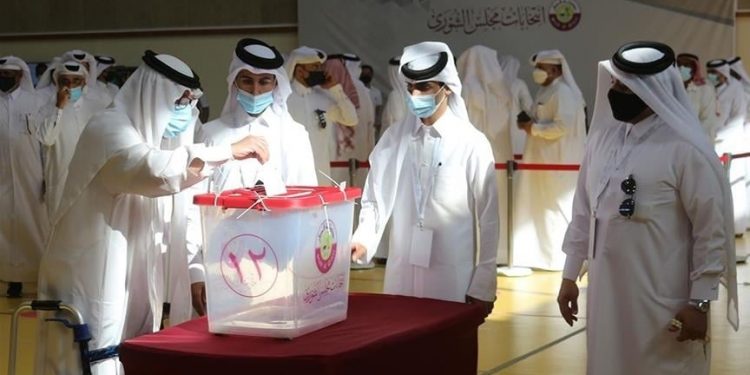 Qatar begins election