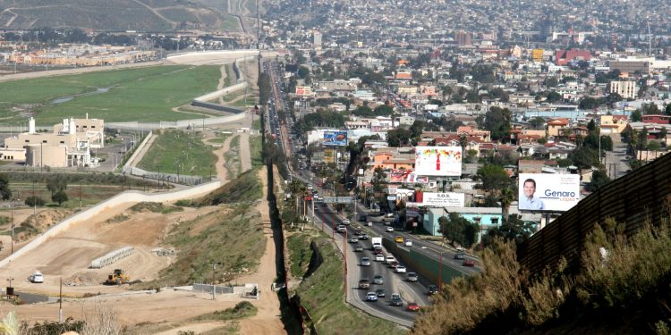 US To Reopen Boarders To Mexico And Canada