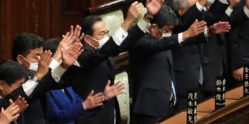 Japan’s New Prime Minister Dissolves Parliament