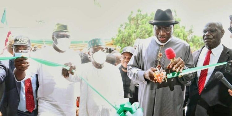 Jonathan Urges Governments In Provision Of Good Health Care Facility