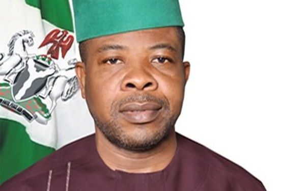 Ihedioha drums support for Anyanwu