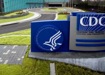 US lifts COVID restrictions for foreign travelers