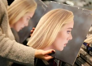 Adele’s Album ’30’ the Fastest Selling Album of 2021 in US, Uk