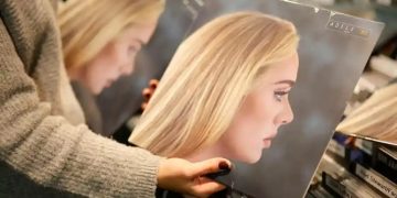 Adele’s Album ’30’ the Fastest Selling Album of 2021 in US, Uk