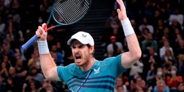 Andy Murray Reaches the Stockholm Open Quarter-Finals