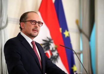 Austria announces national lockdown