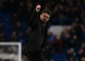Carrick to lead Manchester United against Arsenal