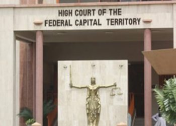 Court stops FG from deducting $418m from the bank accounts of the 36 states of the federation