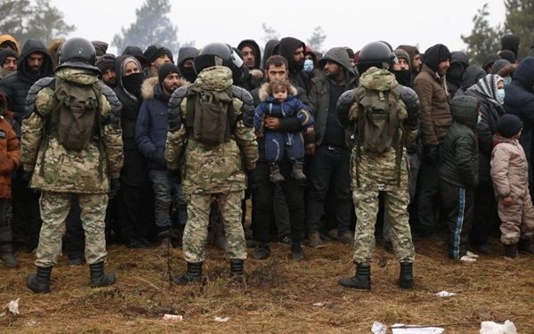 Iraq to Repatriate Citizens Stuck at Poland-Belarus Boarder