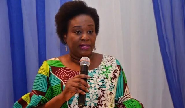 FG Workers risk sanctions for ignoring postings