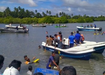 Ferry Capsizes in Sri Lanka Kills 6
