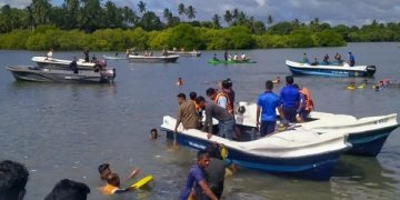 Ferry Capsizes in Sri Lanka Kills 6