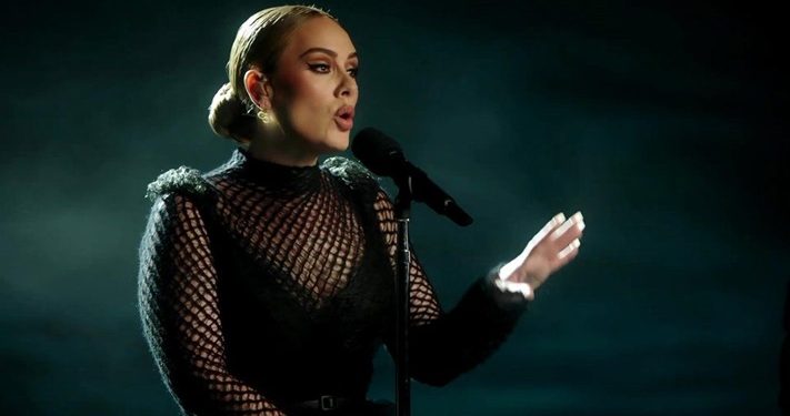 Adele Announce Series of Concerts in Las Vegas