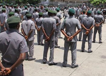 Customs to screen 3000 personnel for prostate cancer
