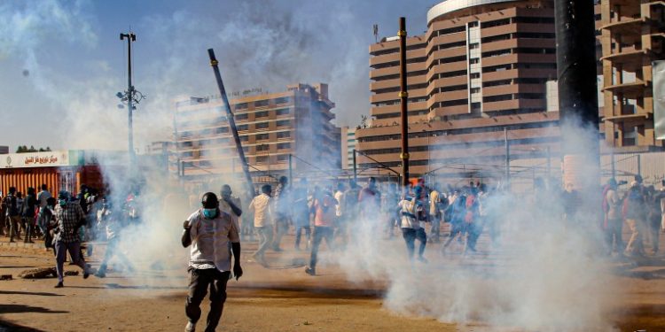 Sudan Security forces dispel protesters against post-coup deal
