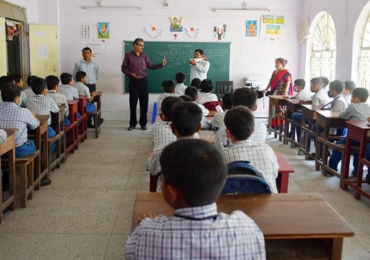 Algeria Announces Closure of Schools for 10days.