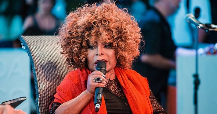 Brazilian Samba Singer Dies