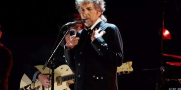 Dylan Sells Master Recording to Sony Music