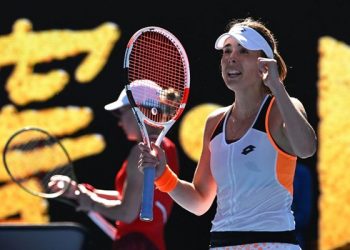 Halep Loses to Cornet in Australian Open