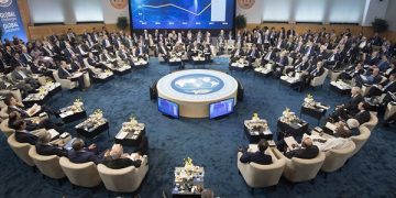 IMF Envisages Turbulence in Financial Market