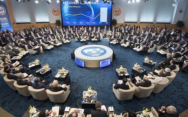 IMF Envisages Turbulence in Financial Market