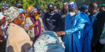 Senate President Visits Victims of Market Inferno