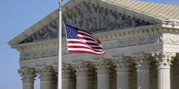 US Court Blocks Biden’s Weekly Vaccination Rule