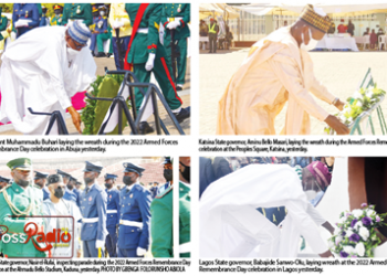 President Buhari pays tribute to Fallen Heroes