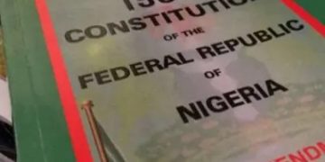 Senate Fixes Date to Vote on Report of 1999 Constitution Amendment