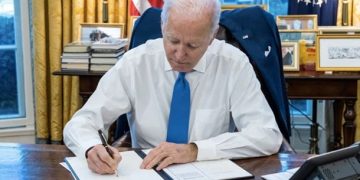 United States President Imposes New Sanctions on Russia