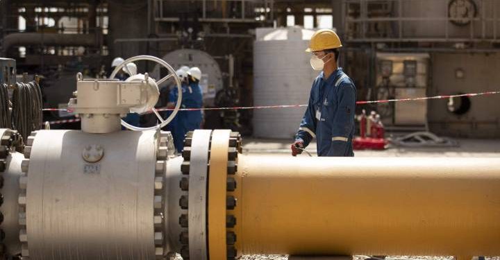 Oil price rises to 114 dollars for barrel