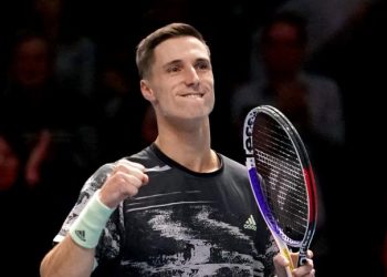 Salisbury to become third British world number one