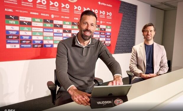 Nistelrooy to become Eindhoven manager