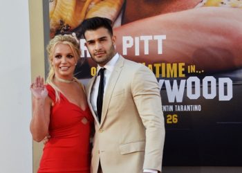 Britney Spears Announces Pregnancy