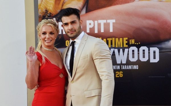 Britney Spears Announces Pregnancy