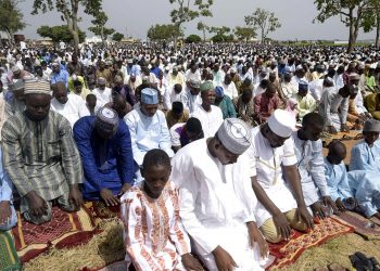 Federal government eases limitation on religious gathering