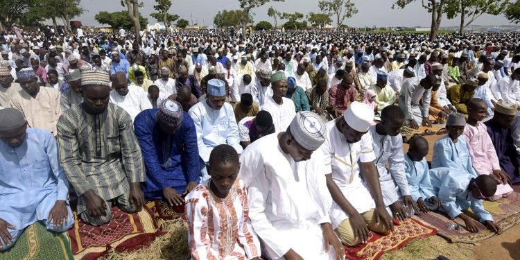 Federal government eases limitation on religious gathering