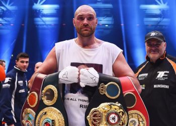 Fury announces retirement from boxing