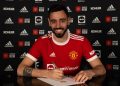 Manchester United Midfielder Extends Contract with Club