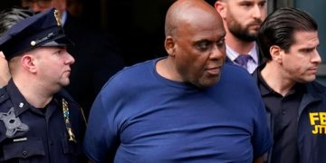 Police apprehends New York subway train attacker.
