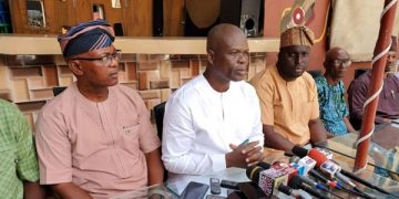 Three Commissioners Defects to PDP in Oyo