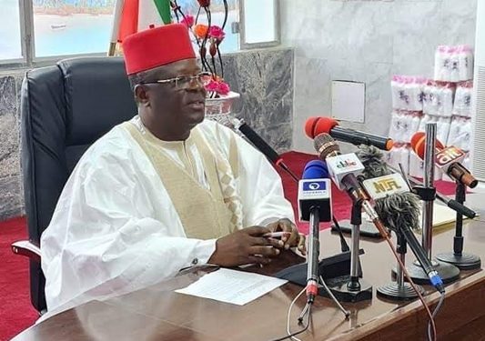 Umahi Denies Dropping Presidential Ambition