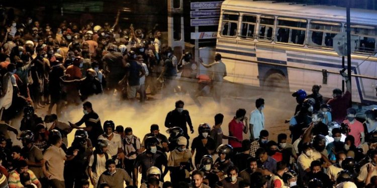 Sri lanka declares state of emergency