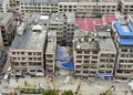 Five rescued in collapsed building in China