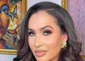 Actress Carolyna Hutchings denies falsifying age