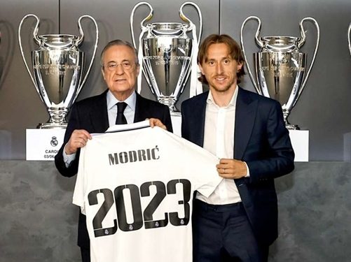 Modric Extends Contract With Real Madrid